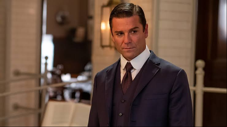 кадр из сериала Расследования Мердока
