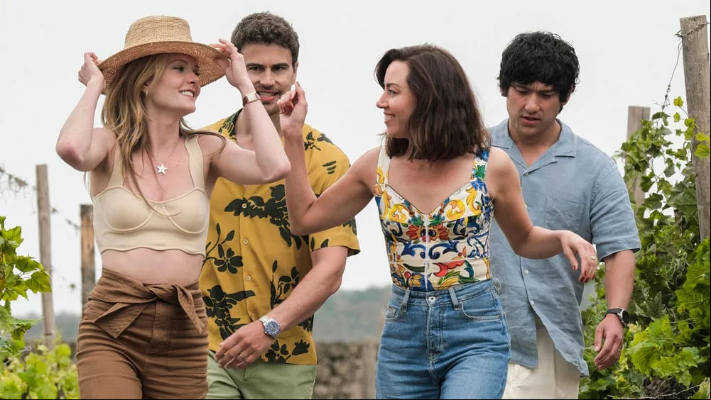 кадр из сериала «Белый лотос»